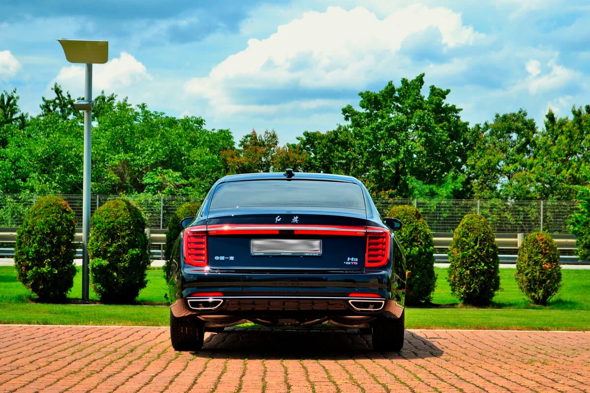 Аренда Hongqi H9 Аренда Hongqi H9